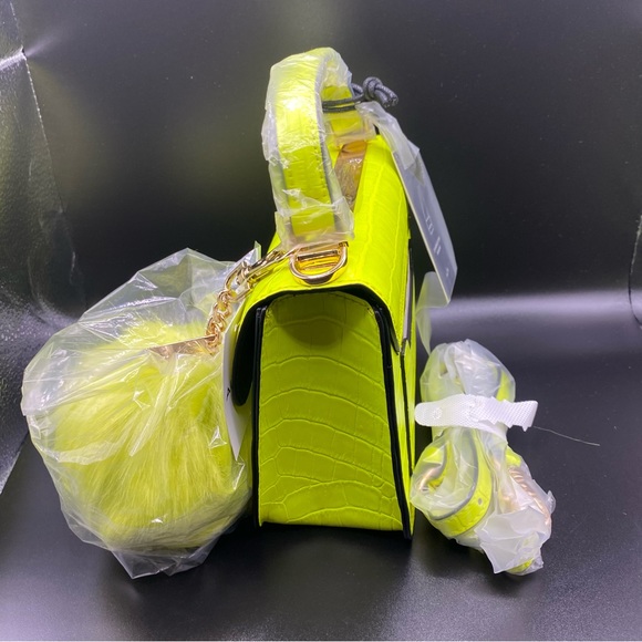 Aldo Chiadda  Bright Yellow Women's Top Handle Handbag - Picture 10 of 11